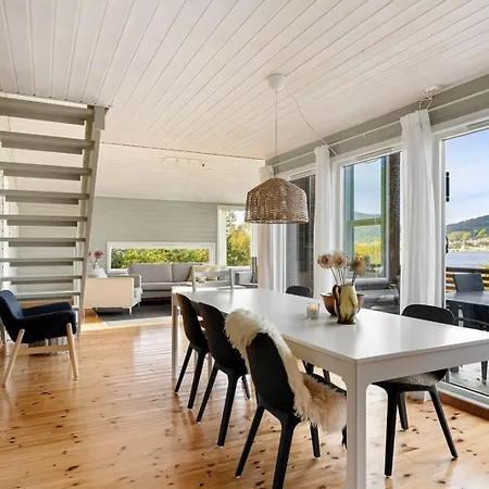 Charming House Located By The Fjord With The Pultpitrock Within Short Distance Villa Jorpeland Exterior photo