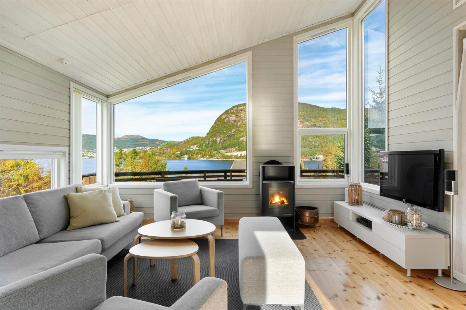Holiday home Charming House Located By The Fjord With The Pultpitrock Within Short Distance Jorpeland