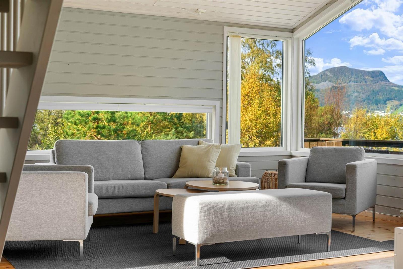 Charming House Located By The Fjord With The Pultpitrock Within Short Distance