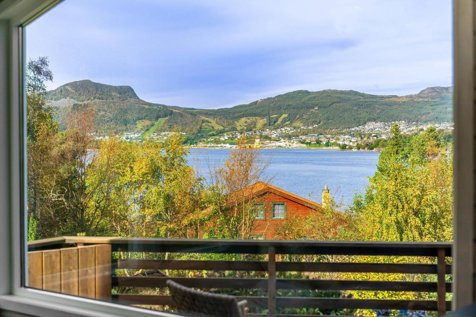 Charming House Located By The Fjord With The Pultpitrock Within Short Distance Holiday home *